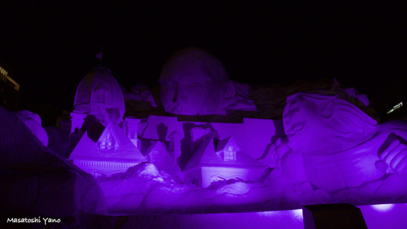 札幌雪まつり、進撃の巨人の雪像